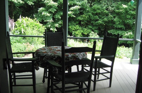Bread Loaf House | Beautiful 3 BDRM Home