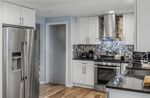 Maple Hill House | Beautiful 3 bedroom home centrally located in picturesque CT.