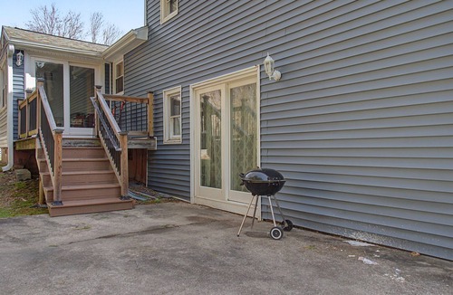 Maple Hill House | Beautiful 3 bedroom home centrally located in picturesque CT.
