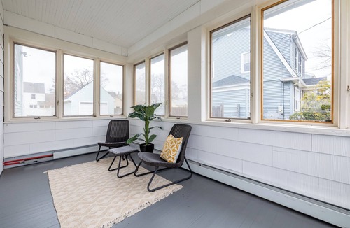 West Hartford House | Beautiful 3BR, Rare Find, Clean & Guest Favorite