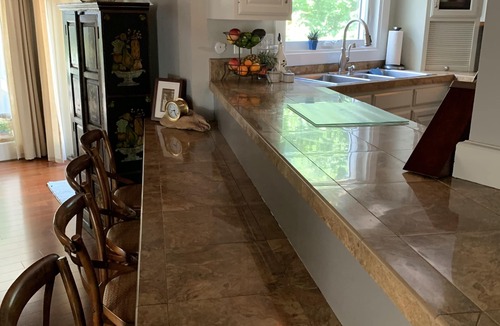 Hampton Falls House | Beautiful 4 bdr. with pool close to HamptonBeach, Portsmouth, & Newburyport Ma