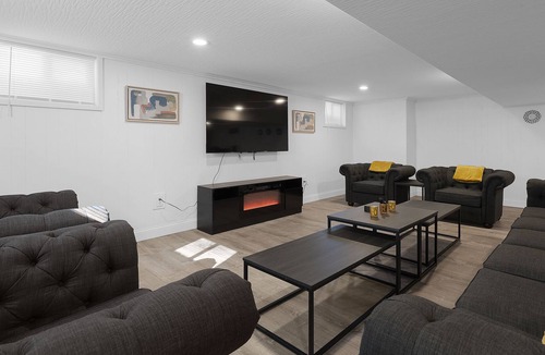 Delaware House | Beautiful Acre, River View. Boat Launch Nearby