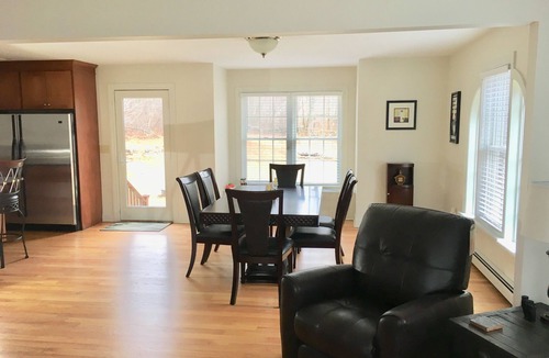 Pomfret House | Beautiful Colonial Home in a Peaceful Setting Bordering Natchaug State Forest