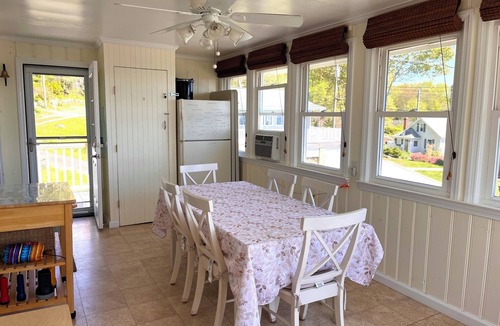 Old Lyme Cottage | Beautiful cottage steps from a secluded private beach