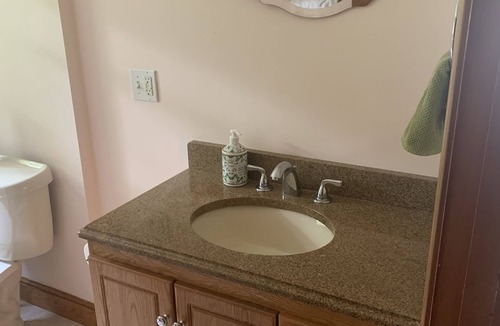 Walpole House | Beautiful Escape 3 miles from Gillette!