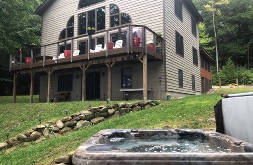 Enfield House | Beautiful Home on Crystal Lake; Perfect for Families & Groups