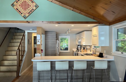 Denmark House | Beautiful Lakefront.Pleasant Mountain, sleeps 13+. Last minute discount in July!