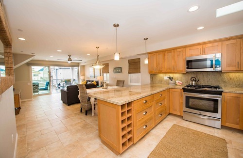 Mission Beach House | Beautiful N. Mission Beach house, AC, Steps to the Ocean and bay, 300+ 5star