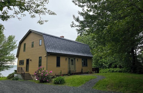 Trenton House | Beautiful Ocean Front Home. Minutes to Bar Harbor.