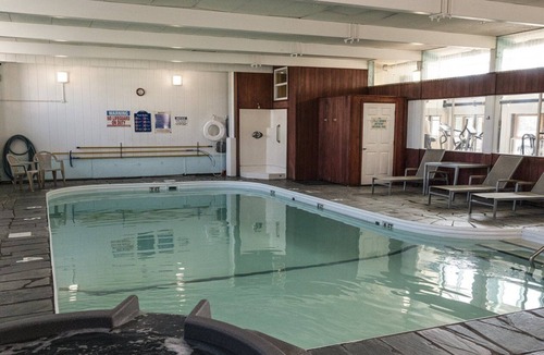 Rockland Apartment | Beautiful studio unit at resort, sleeps 2