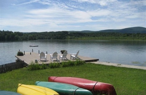 Weatogue Cottage | BEAUTIFUL TWIN LAKES RENTAL - Weekly or Seasonal Term Available