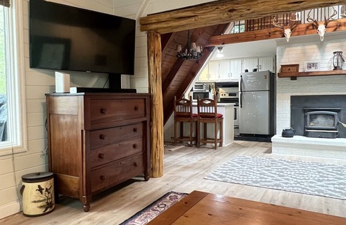 McHenry Cabin | Beautifully Renovated A-Frame Cabin