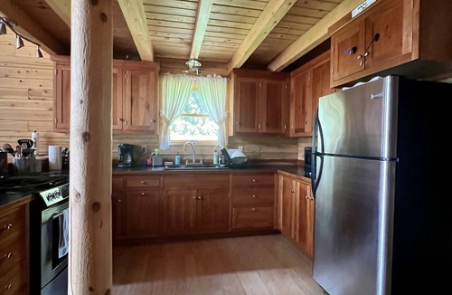 Beddington Cabin | Beddington Lake Log Cabin!