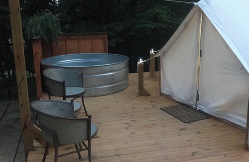 Victor RV Rental | Bee Glamping Farm offers a unique and Romantic Escape you will love.
