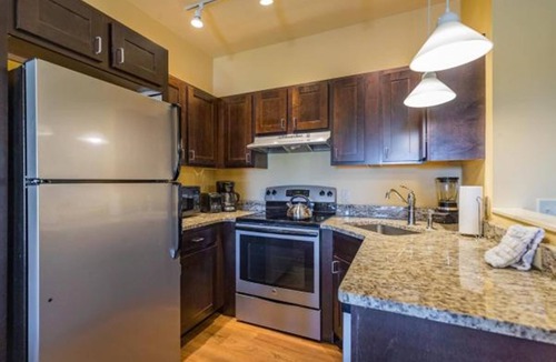 Pittsfield Apartment | Berkshire Mountain Lodge