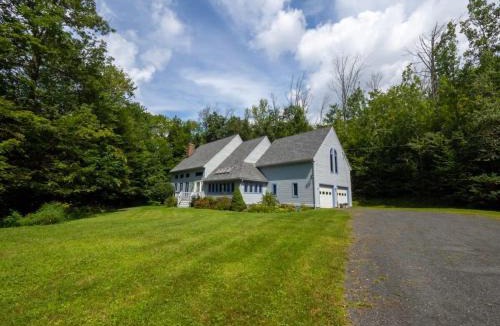 Becket House | Berkshire Vacation Rentals: Pristine Home In Becket Woods