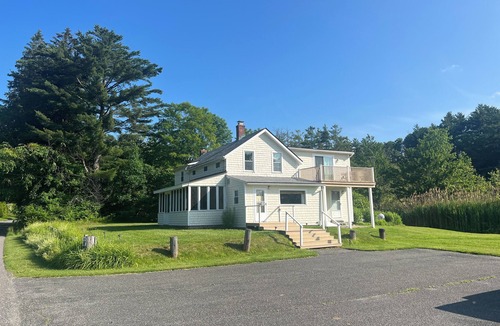 Great Barrington House | Berkshires / Great Barrington Chic & Cozy, Sleeps 10