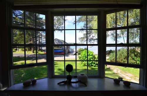 Spruce Head House | Berry Cottage, private dock, overlooking a sandy b