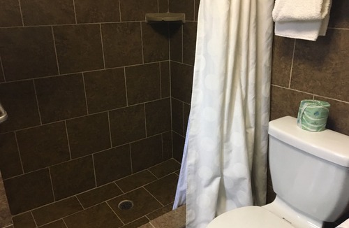 Reynolds Corners Hotel | Best Motel