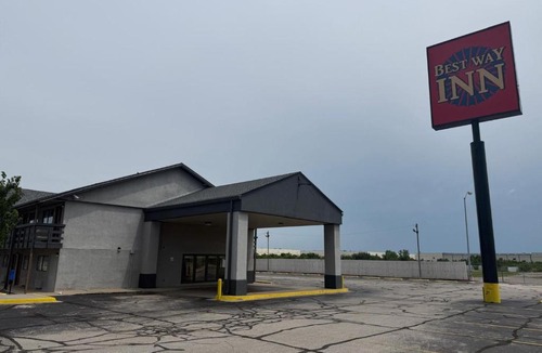 Central Oklahoma City Hotel | Best Way Inn Oklahoma City South I-35