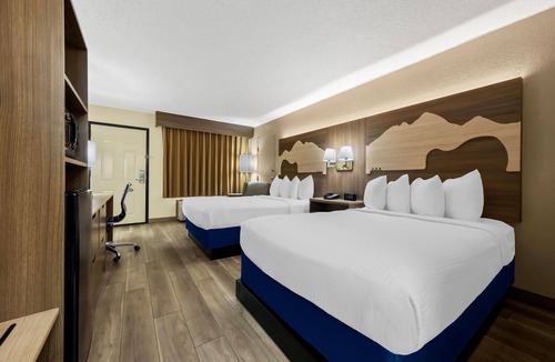 Branson Theater District Hotel | Best Western Center Pointe Inn