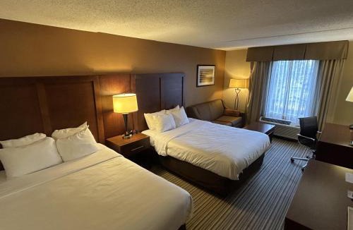 Hummelstown Hotel | Best Western Chocolate Inn at the Park