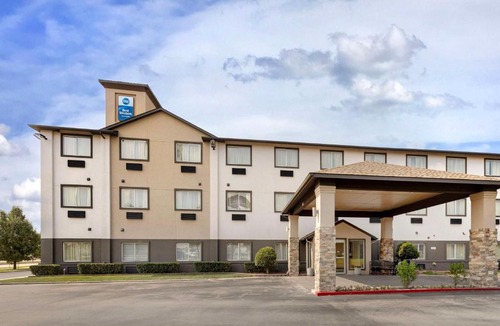 Moore Hotel | Best Western Greentree Inn & Suites