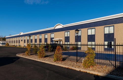 Barboursville Hotel | Best Western Huntington Mall Inn