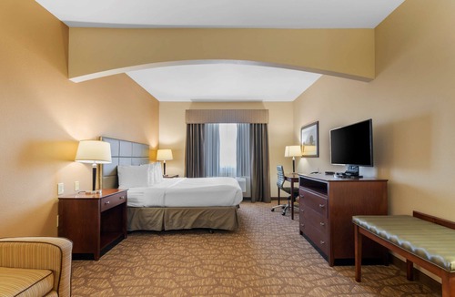 Hays Hotel | Best Western Plus Butterfield Inn