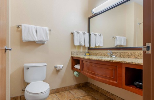 Hays Hotel | Best Western Plus Butterfield Inn