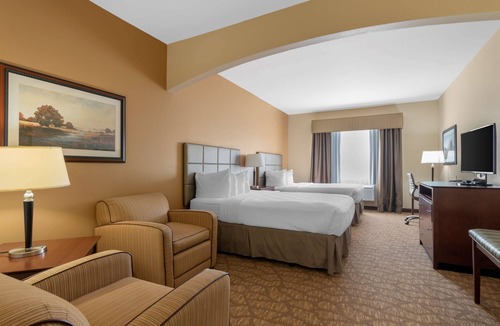 Hays Hotel | Best Western Plus Butterfield Inn