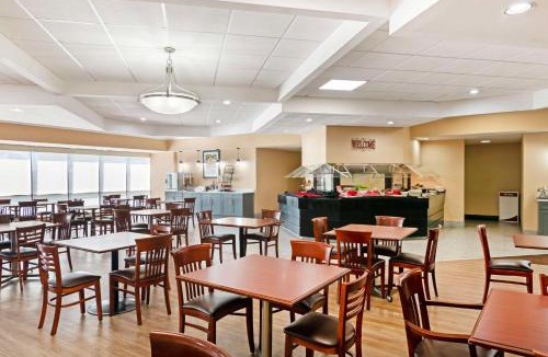 Kansas City Hotel | Best Western Plus Kansas City Sports Complex Hotel
