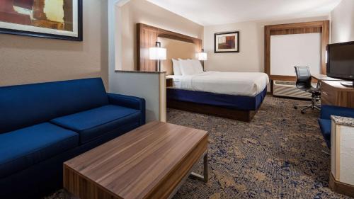 Waldron Hotel | Best Western Plus Kansas City Airport - KCI East