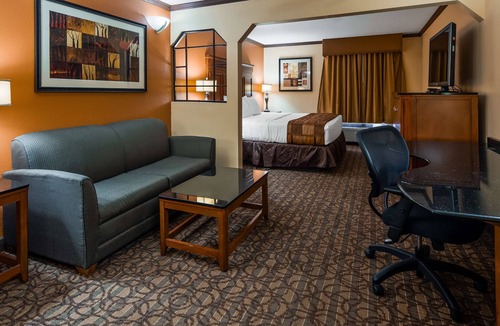 Salina Hotel | Best Western Plus Midwest Inn & Suites