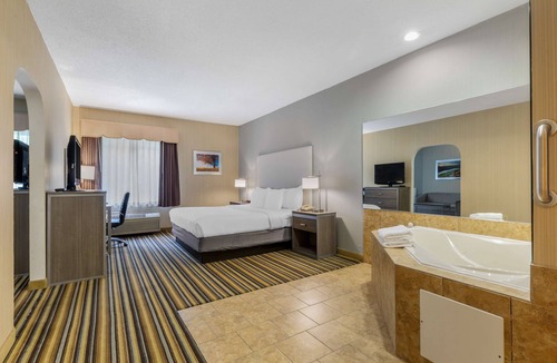 Berlin Hotel | Best Western Plus New England Inn & Suites