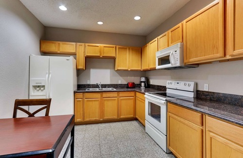 Wichita Falls Hotel | Best Western Plus University Inn & Suites