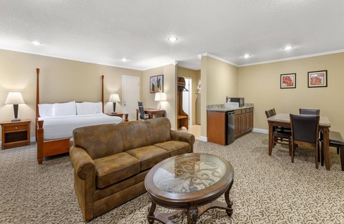 Wooster Hotel | Best Western Plus Wooster Hotel & Conference Center