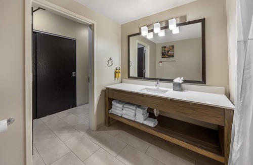 Zion National Park South Entrance Hotel | Best Western Plus Zion Canyon Inn & Suites