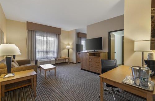 Marlborough Hotel | Best Western Royal Plaza Hotel and Trade Center