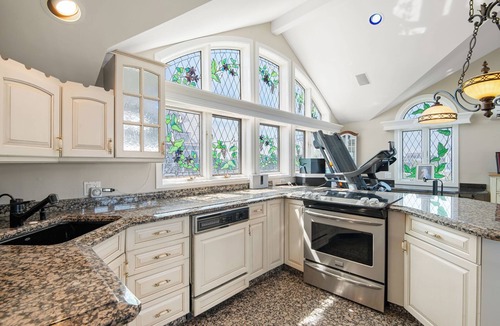 Newbury House | Beyond the Sea