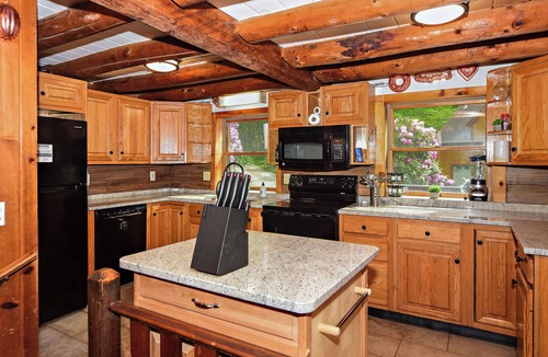 Glasgo House | Billings Lake Family Retreat w/Private Beach