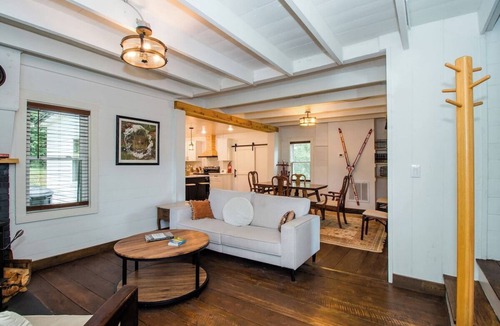 Bergton House | Black Bear Vista-3BR, Fast Wi-Fi