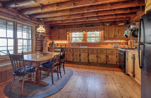 Minturn Cabin | Black Point Hideaway - Private Oceanfront Property