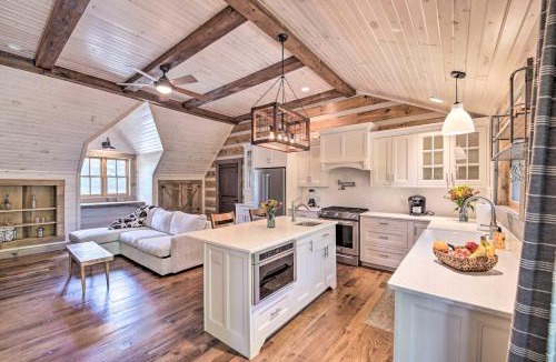 Bloomington House | Bloomington Cabin, Mins to Campus/Lake Monroe