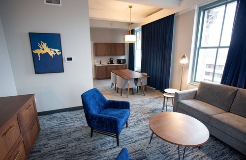 Downtown Akron Hotel | BLU-Tique, Akron, a Tribute Portfolio Hotel