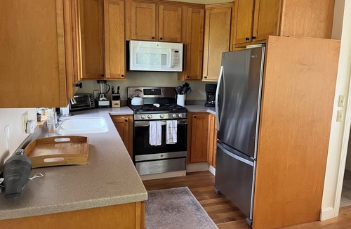 Blue Hill Condo | Blue Hill Village Condo