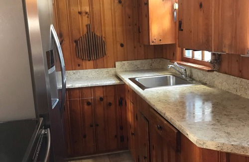 Pemaquid Point Cottage | Blue Moon Cottage near scenic Pemaquid Point Lighthouse 2 Bedrooms Ocean View