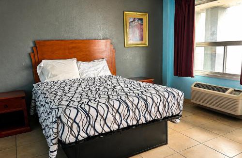 Wichita Hotel | Blue Way Inn & Suites Wichita East