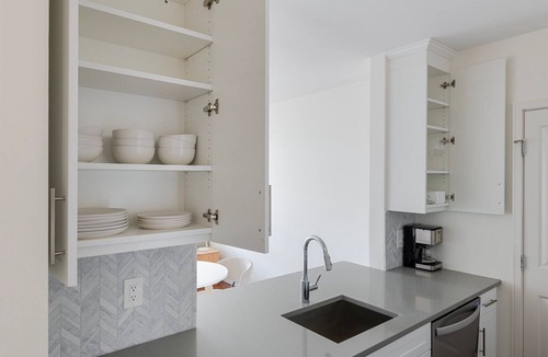 Cambridgeport Apartment | Blueground | Central Square, garden, nr Harvard