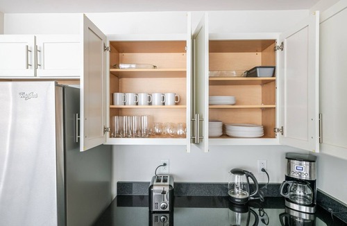 North Cambridge Apartment | Blueground | North Cambridge, fitness center, nr Alewife Park